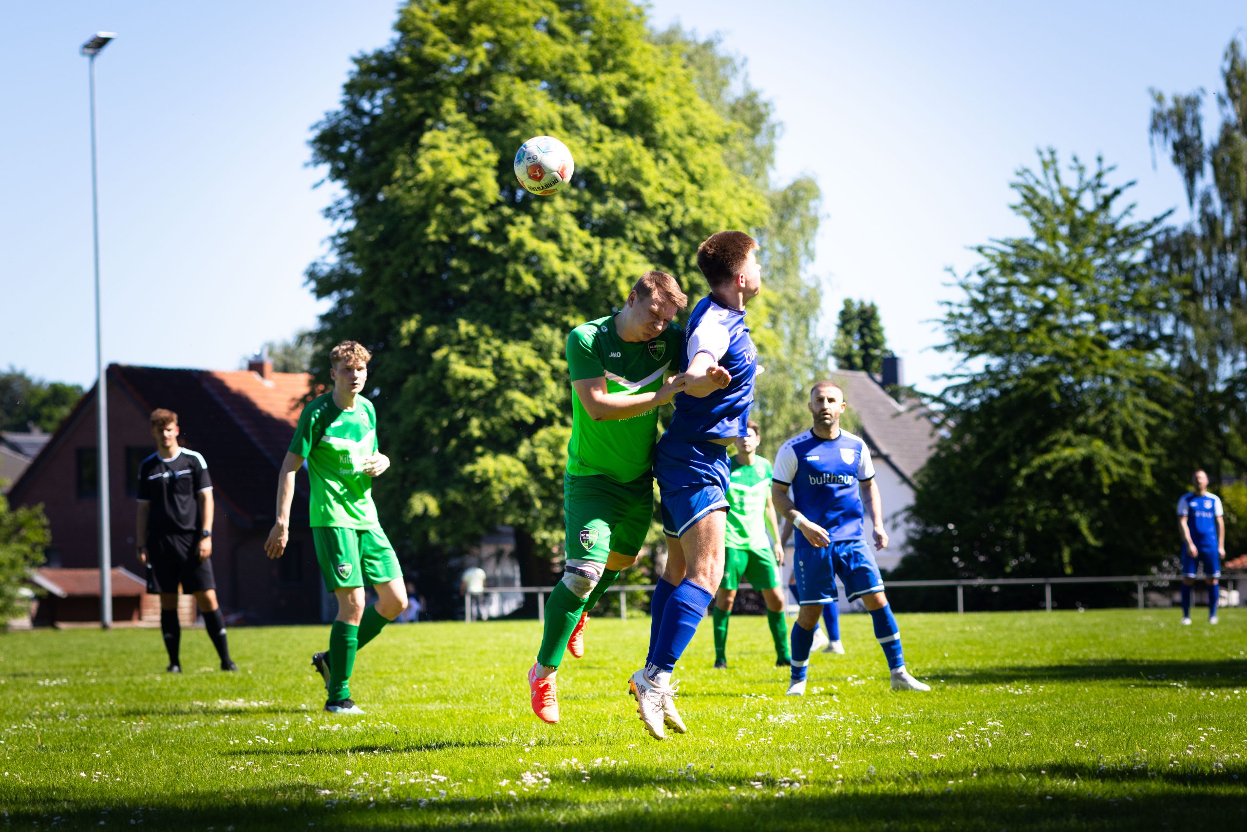 Fu&szlig;ballszene auf Rasen